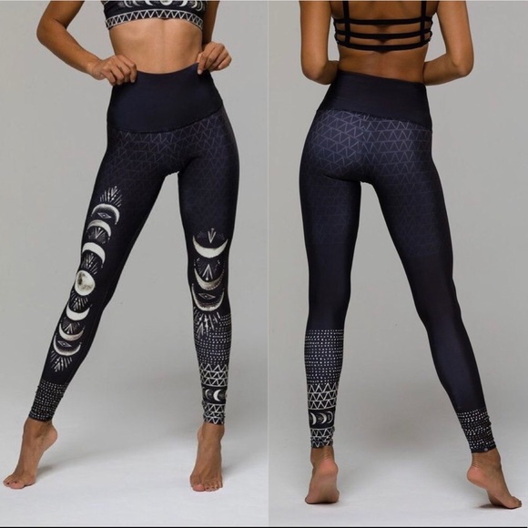 Onzie Black High Rise Las Lunas Graphic Full Leg Leggings Size XS Moonphases - Picture 3 of 16
